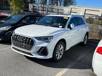 Certified 2025 Audi Q3 2.0T Premium Plus w/ Premium Plus Package video 1