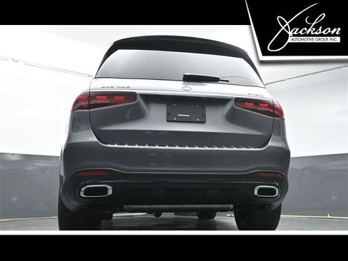 Used 2025 Mercedes-Benz GLS 450 4MATIC image 38