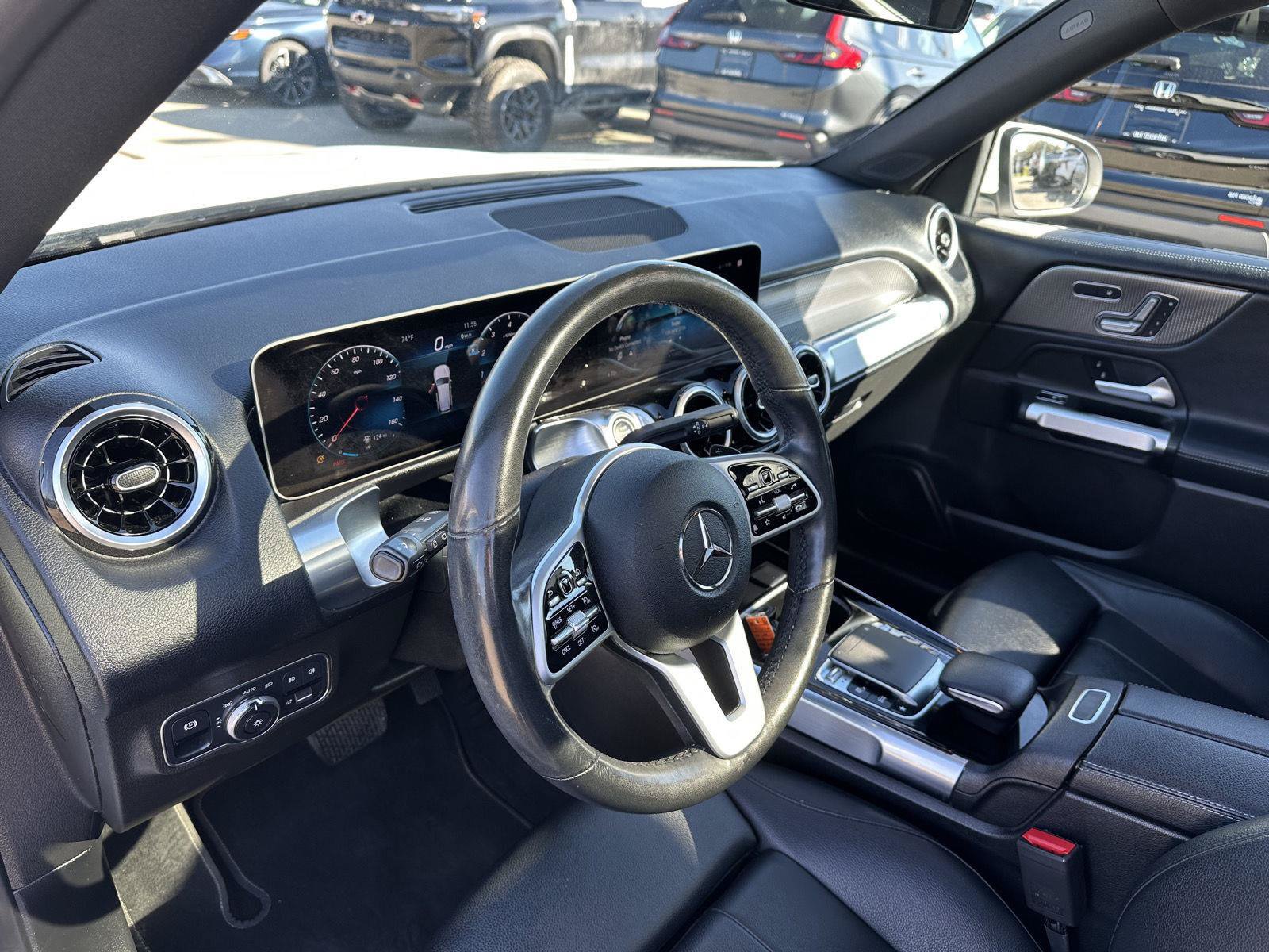 Used 2020 Mercedes-Benz GLB 250 4MATIC image 14