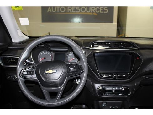 Used 2023 Chevrolet TrailBlazer LT w/ Convenience Package image 16