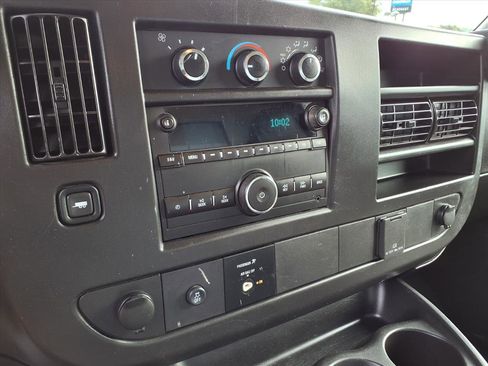 Used 2019 Chevrolet Express 3500 w/ Power Convenience Package image 13