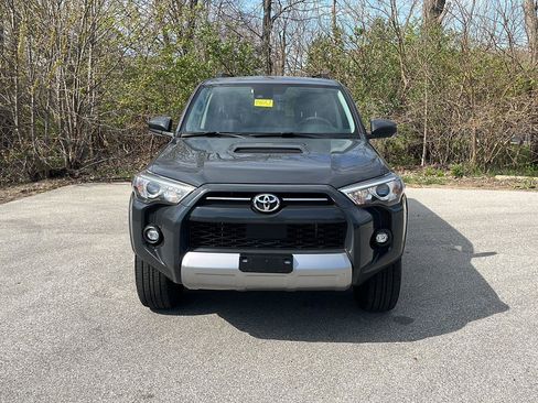 Used 2024 Toyota 4Runner TRD Off-Road AWD/4WD image 9