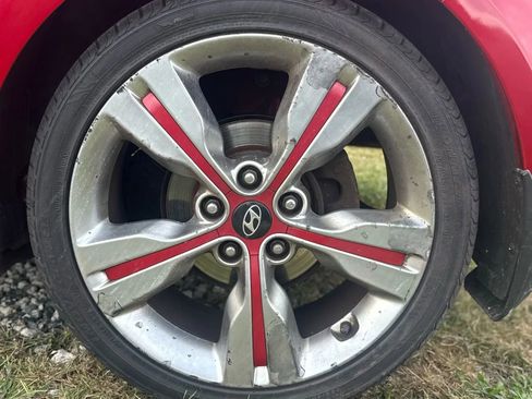 Used 2016 Hyundai Veloster w/ Option Group 02 image 7