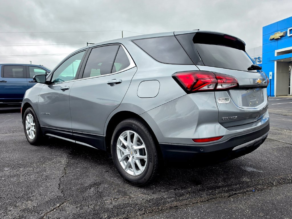 Used 2024 Chevrolet Equinox LT FWD image 4