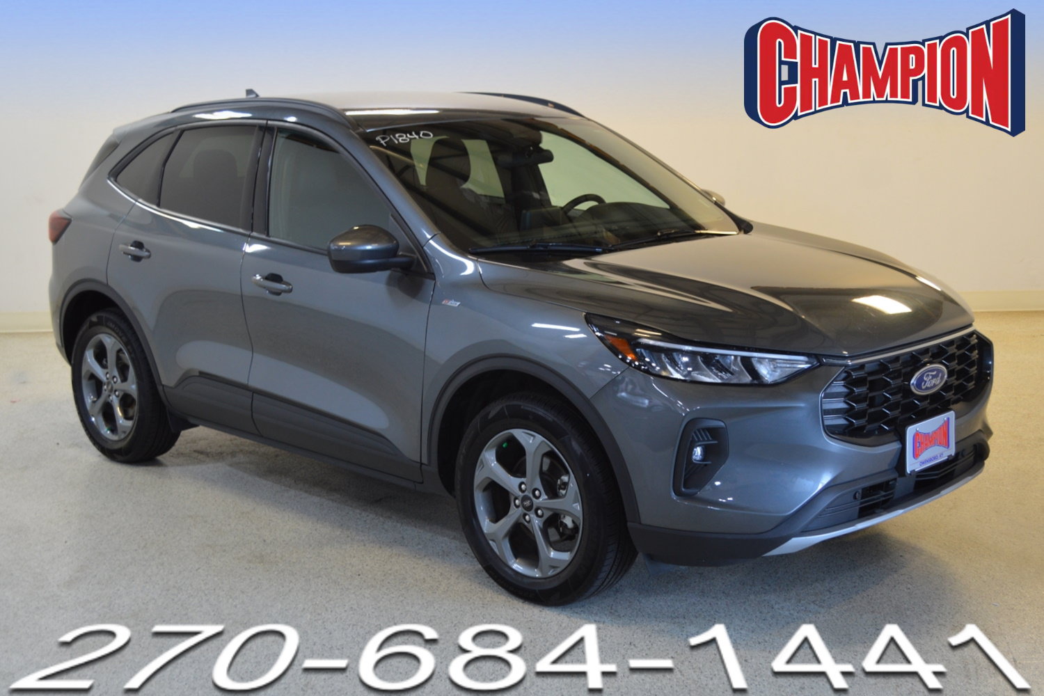 Used 2025 Ford Escape ST-Line Select AWD/4WD image 1