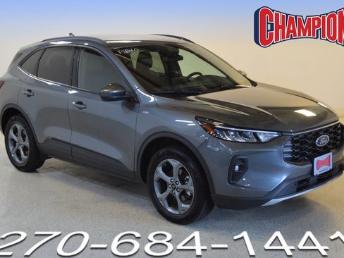 Used 2025 Ford Escape ST-Line Select AWD/4WD image 1