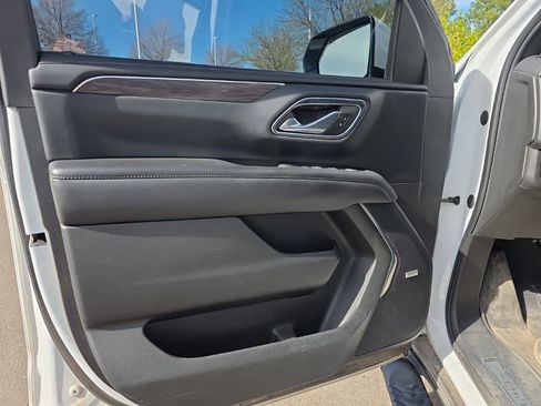 Used 2023 Chevrolet Tahoe Z71 w/ Luxury Package image 10