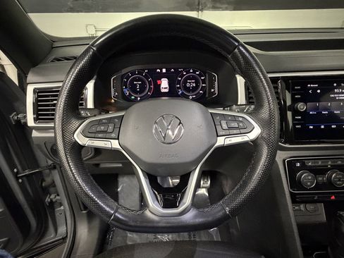 Used 2020 Volkswagen Atlas Cross Sport SEL Premium R-Line image 30