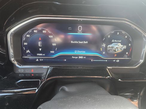 Used 2025 Chevrolet Silverado 1500 High Country image 13