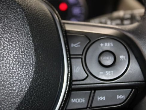 Used 2020 Toyota RAV4 XLE Premium AWD/4WD image 42