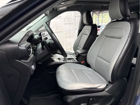 Used 2021 Ford Explorer XLT w/ Equipment Group 202A AWD/4WD image 12