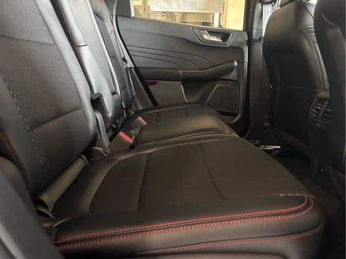 New 2025 Ford Escape ST-Line w/ Tech Pack #1 image 32