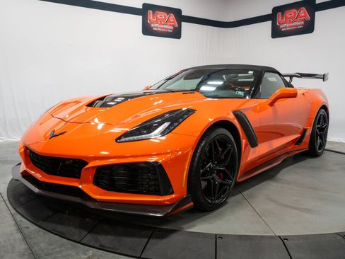 Used 2019 Chevrolet Corvette ZR1 RWD image 9