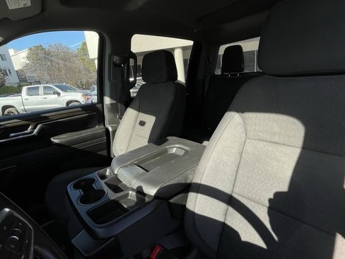 Used 2024 Chevrolet Silverado 2500 LT image 20