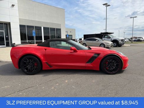 Used 2016 Chevrolet Corvette Z06 w/ 3LZ Preferred Equipment Group image 2