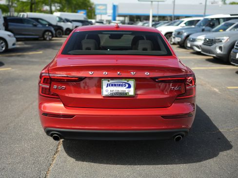 Used 2020 Volvo S60 T6 Momentum AWD/4WD image 6