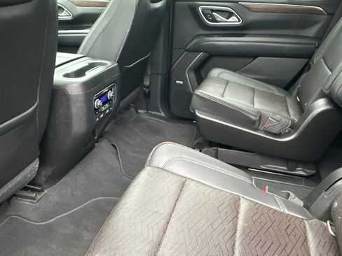 Used 2021 Chevrolet Tahoe High Country image 13