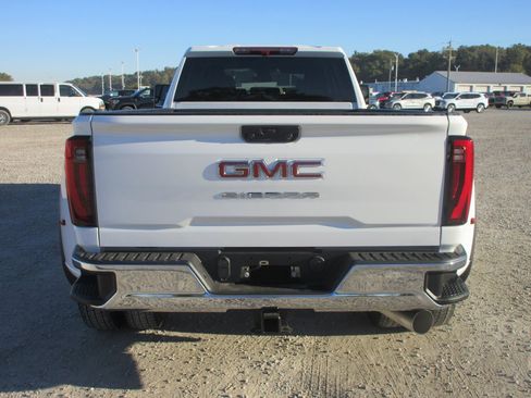 New 2026 GMC Sierra 3500 Pro image 6
