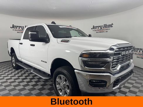 Used 2025 RAM 2500 Big Horn AWD/4WD image 6