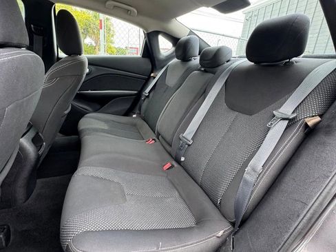 Used 2016 Dodge Dart SXT FWD image 13