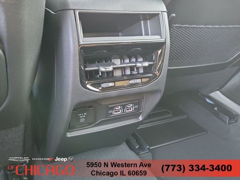 New 2025 Jeep Grand Cherokee Laredo X w/ Luxury Tech Group I AWD/4WD image 13