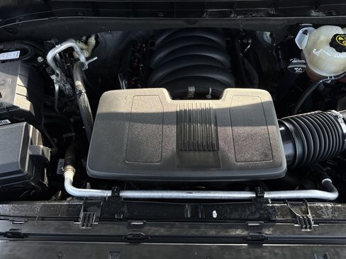 Used 2023 Chevrolet Tahoe LS AWD/4WD image 32