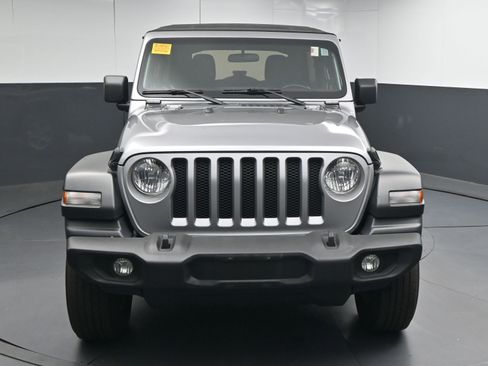 Used 2019 Jeep Wrangler Unlimited Sport S image 2