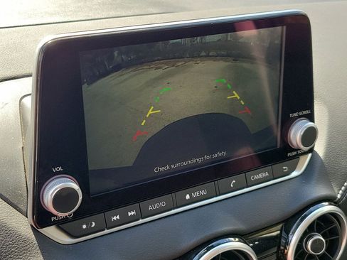 Used 2025 Nissan Sentra SV image 24