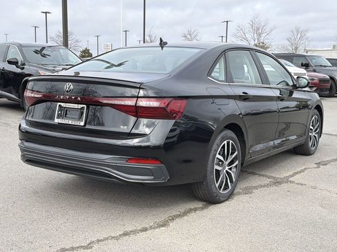 New 2026 Volkswagen Jetta SE FWD image 5