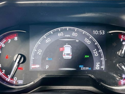 Used 2024 Toyota RAV4 XLE FWD image 23