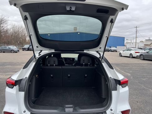 Used 2025 Buick Envista Sport Touring image 30