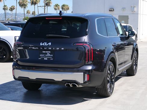 Used 2025 Kia Telluride SX FWD image 3