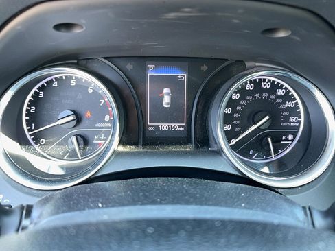 Used 2019 Toyota Camry SE image 17