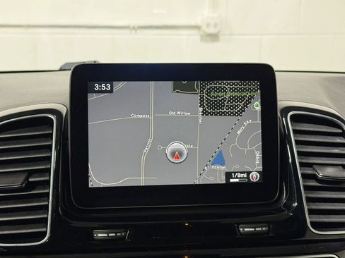 Used 2017 Mercedes-Benz GLE 350 4MATIC image 34