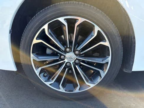 Used 2015 Toyota Corolla S image 26