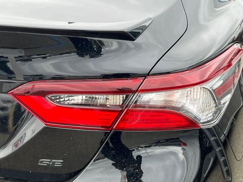 Used 2023 Toyota Camry SE FWD image 18