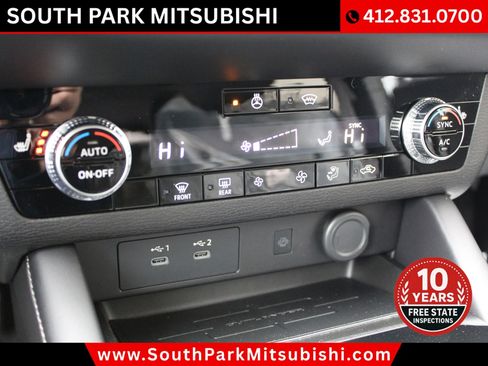 New 2026 Mitsubishi Outlander SE image 20