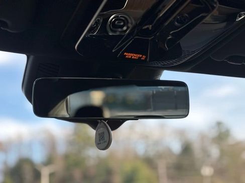 Used 2023 Mercedes-Benz C 300 4MATIC Sedan image 38