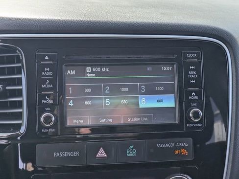 Used 2017 Mitsubishi Outlander ES FWD image 18