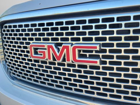 Used 2017 GMC Yukon Denali w/ Open Road Package RWD image 11