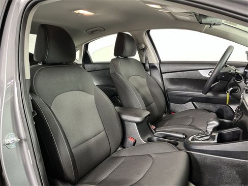Certified 2024 Kia Forte LXS w/ LXS Technology Package image 23