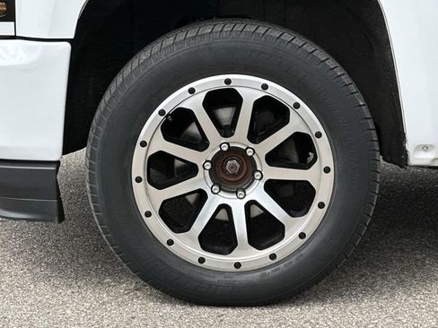 Used 2018 Chevrolet Silverado 1500 LT w/ Redline Edition AWD/4WD image 8