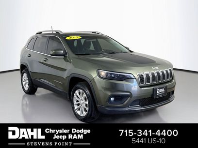 Used 2019 Jeep Cherokee Latitude w/ Cold Weather Group