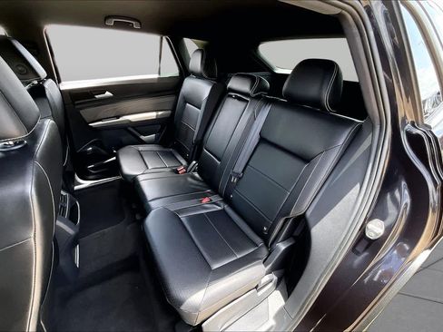 Used 2022 Volkswagen Atlas Cross Sport SE FWD image 19
