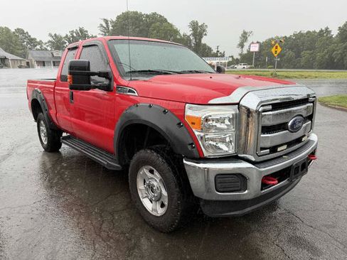 Used 2016 Ford F250 XLT w/ Snow Plow Prep Package AWD/4WD image 3
