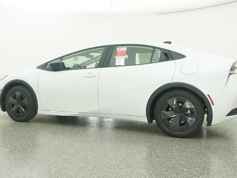 New 2026 Toyota Prius LE image 42