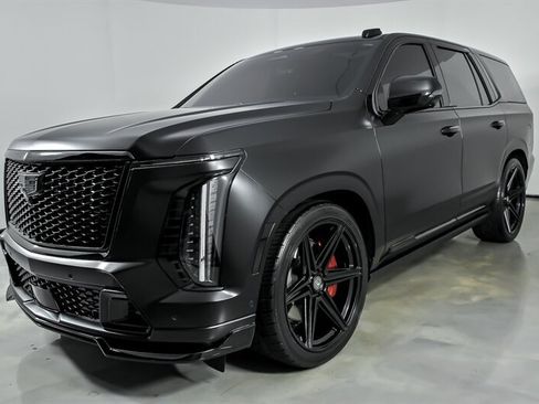 Used 2026 Cadillac Escalade V AWD/4WD image 5