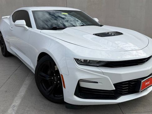 Used 2022 Chevrolet Camaro SS RWD image 1