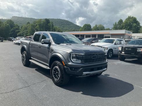 Certified 2024 Ford Ranger Raptor AWD/4WD image 3