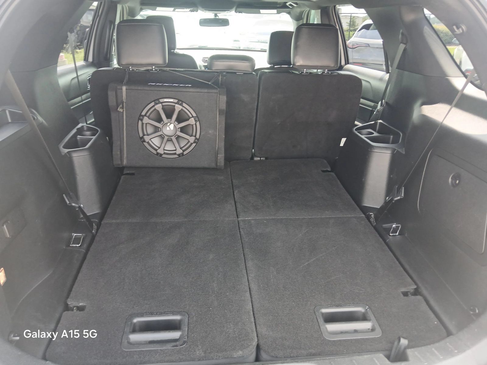 Used 2018 Ford Explorer XLT w/ Equipment Group 202A AWD/4WD image 7